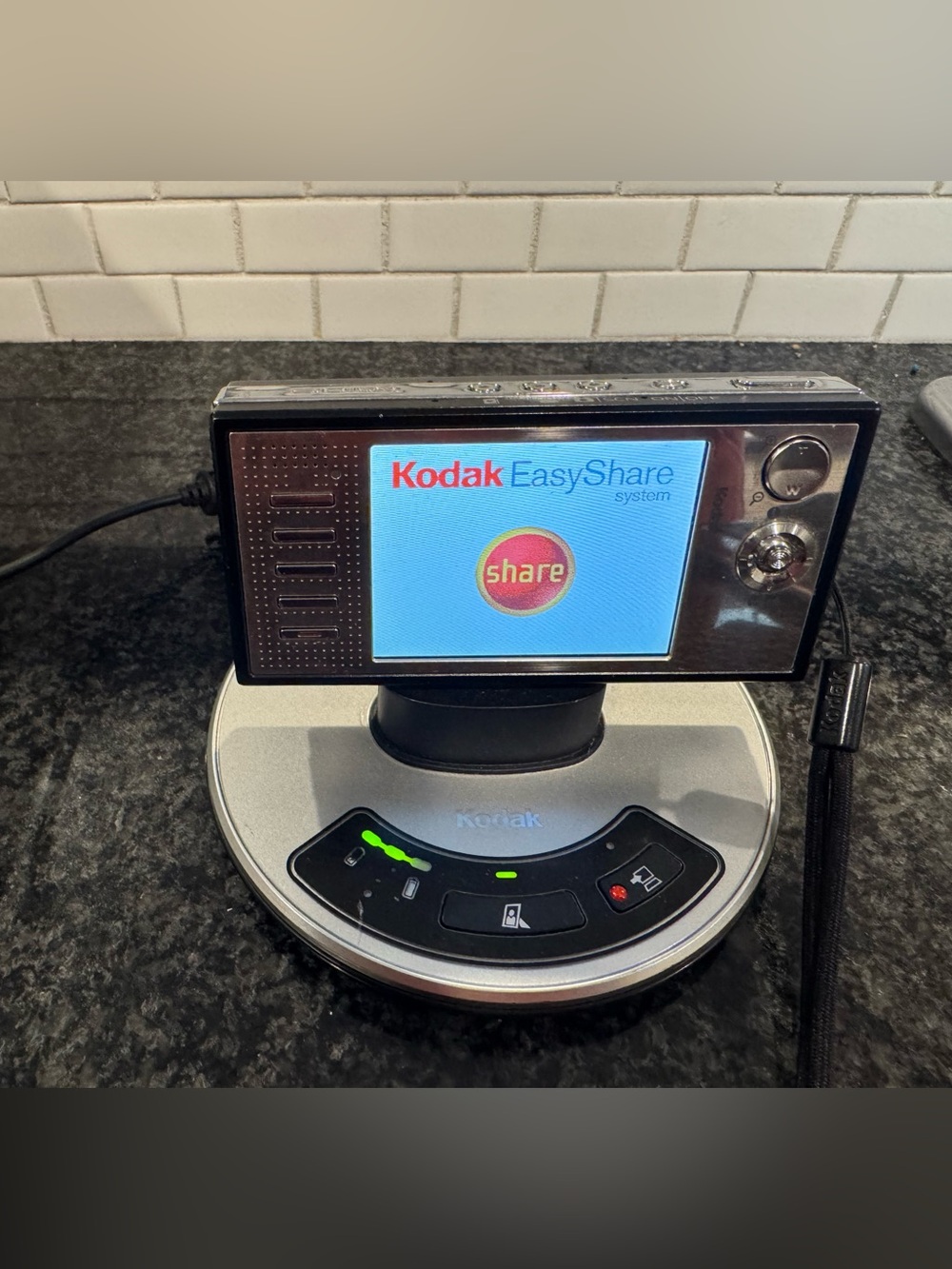 Kodak Easy Share V570 Dual Lens Digital Camera